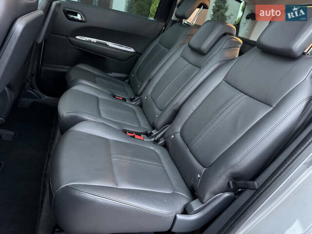 Сірий Пежо 5008, об'ємом двигуна 1.6 л та пробігом 223 тис. км за 10750 $, фото 116 на Automoto.ua