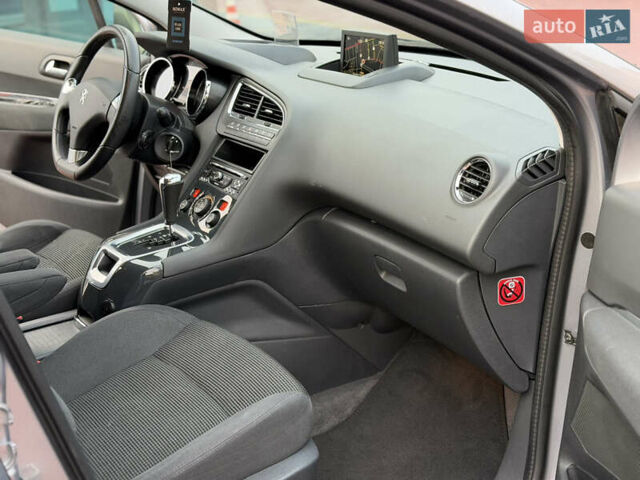 Сірий Пежо 5008, об'ємом двигуна 1.6 л та пробігом 200 тис. км за 12300 $, фото 20 на Automoto.ua