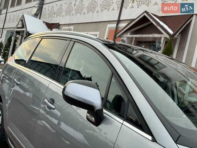 Сірий Пежо 5008, об'ємом двигуна 1.6 л та пробігом 223 тис. км за 10750 $, фото 41 на Automoto.ua