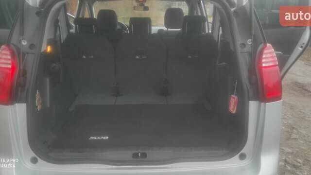 Серый Пежо 5008, объемом двигателя 1.56 л и пробегом 193 тыс. км за 10350 $, фото 20 на Automoto.ua