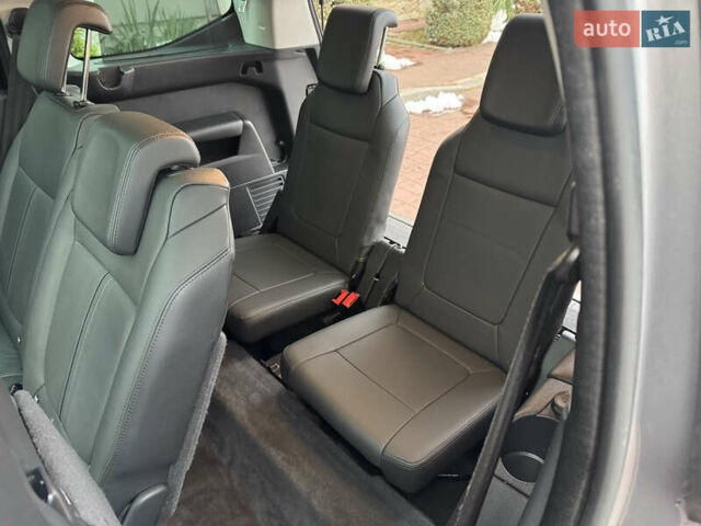 Сірий Пежо 5008, об'ємом двигуна 1.6 л та пробігом 223 тис. км за 10750 $, фото 123 на Automoto.ua