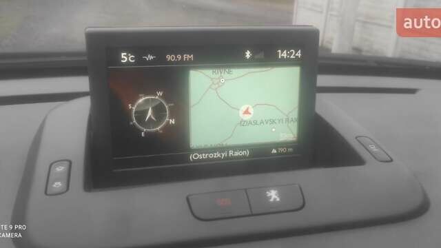 Серый Пежо 5008, объемом двигателя 1.56 л и пробегом 193 тыс. км за 10350 $, фото 10 на Automoto.ua