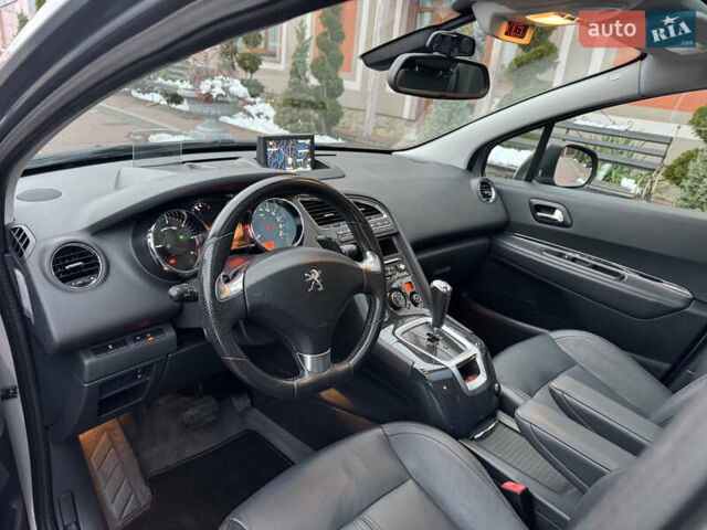 Сірий Пежо 5008, об'ємом двигуна 1.6 л та пробігом 223 тис. км за 10750 $, фото 66 на Automoto.ua