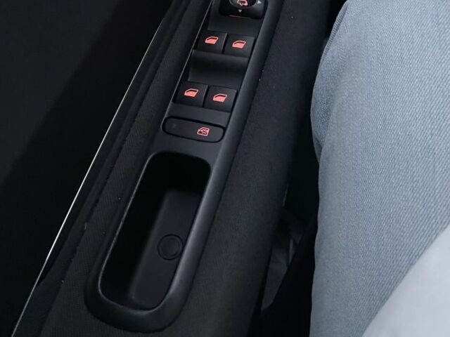 Серый Пежо 5008, объемом двигателя 2 л и пробегом 240 тыс. км за 12300 $, фото 20 на Automoto.ua