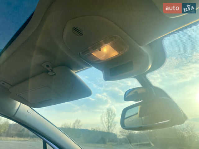 Серый Пежо 5008, объемом двигателя 2 л и пробегом 315 тыс. км за 10299 $, фото 18 на Automoto.ua