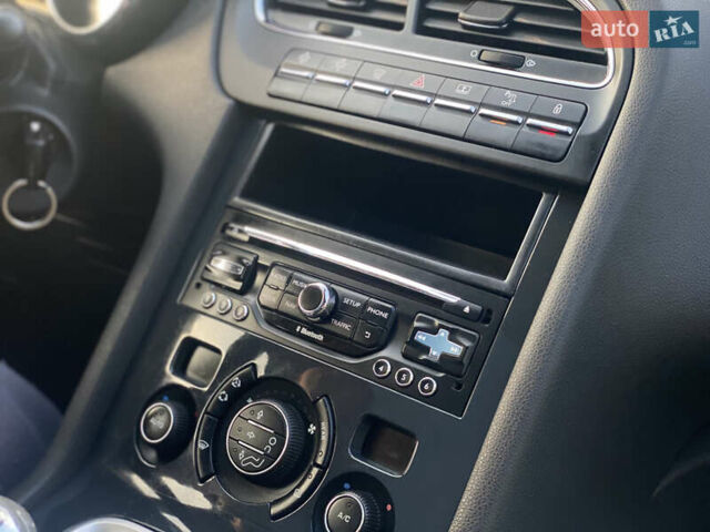 Серый Пежо 5008, объемом двигателя 2 л и пробегом 315 тыс. км за 10299 $, фото 40 на Automoto.ua