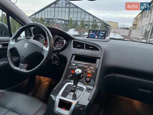 Сірий Пежо 5008, об'ємом двигуна 1.6 л та пробігом 223 тис. км за 10750 $, фото 3 на Automoto.ua