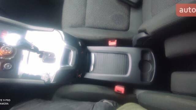 Серый Пежо 5008, объемом двигателя 1.56 л и пробегом 193 тыс. км за 10350 $, фото 14 на Automoto.ua