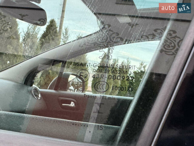 Сірий Пежо 5008, об'ємом двигуна 1.6 л та пробігом 223 тис. км за 10750 $, фото 17 на Automoto.ua