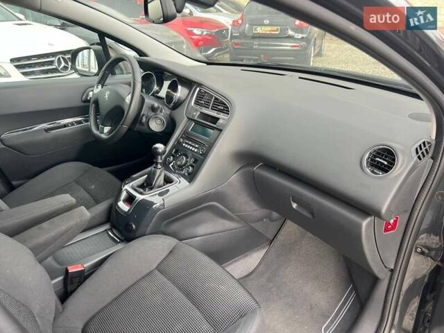 Сірий Пежо 5008, об'ємом двигуна 1.6 л та пробігом 202 тис. км за 10699 $, фото 19 на Automoto.ua