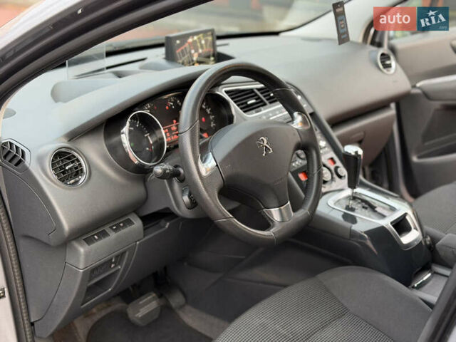 Сірий Пежо 5008, об'ємом двигуна 1.6 л та пробігом 200 тис. км за 12300 $, фото 17 на Automoto.ua
