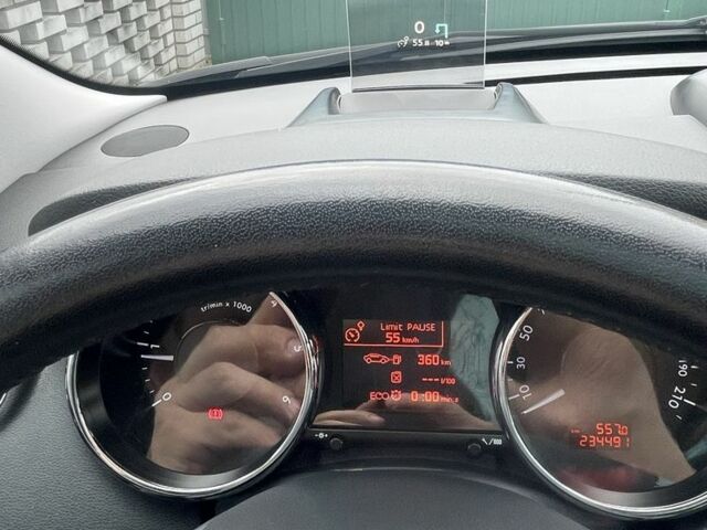 Серый Пежо 5008, объемом двигателя 2 л и пробегом 240 тыс. км за 12300 $, фото 17 на Automoto.ua