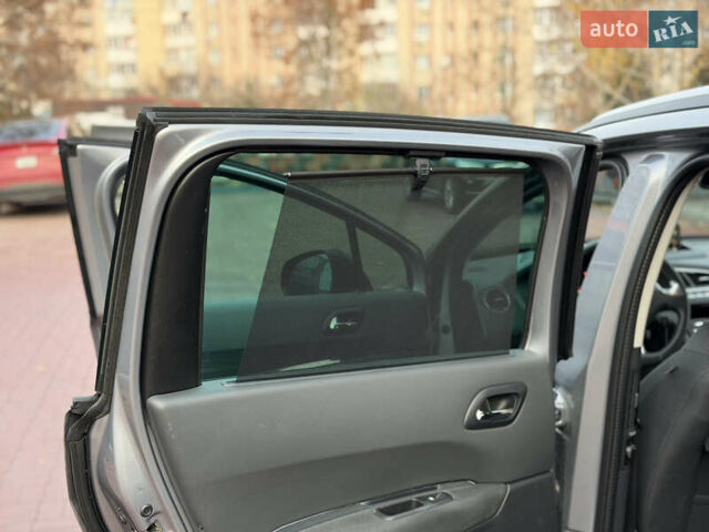 Сірий Пежо 5008, об'ємом двигуна 1.6 л та пробігом 200 тис. км за 12300 $, фото 29 на Automoto.ua
