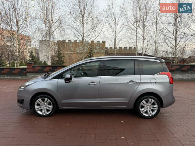 Сірий Пежо 5008, об'ємом двигуна 1.6 л та пробігом 200 тис. км за 12300 $, фото 13 на Automoto.ua