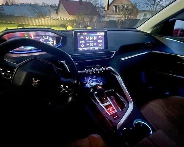 Сірий Пежо 5008, об'ємом двигуна 1.6 л та пробігом 222 тис. км за 21000 $, фото 4 на Automoto.ua