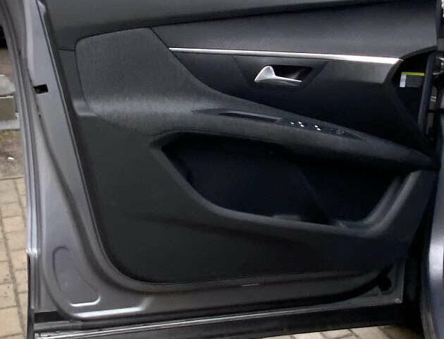 Сірий Пежо 5008, об'ємом двигуна 1.6 л та пробігом 221 тис. км за 21500 $, фото 26 на Automoto.ua