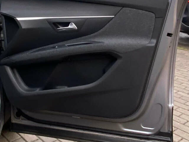 Сірий Пежо 5008, об'ємом двигуна 1.6 л та пробігом 221 тис. км за 21500 $, фото 27 на Automoto.ua