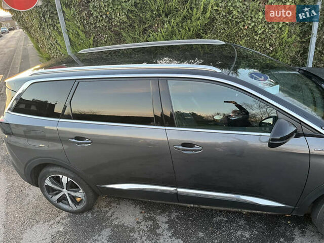 Сірий Пежо 5008, об'ємом двигуна 2 л та пробігом 145 тис. км за 27000 $, фото 3 на Automoto.ua