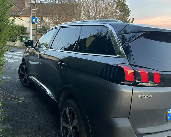 Сірий Пежо 5008, об'ємом двигуна 2 л та пробігом 145 тис. км за 27000 $, фото 5 на Automoto.ua