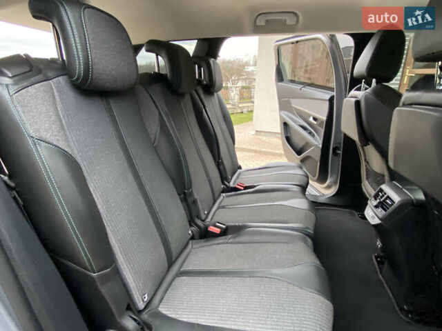 Серый Пежо 5008, объемом двигателя 1.5 л и пробегом 163 тыс. км за 23600 $, фото 35 на Automoto.ua