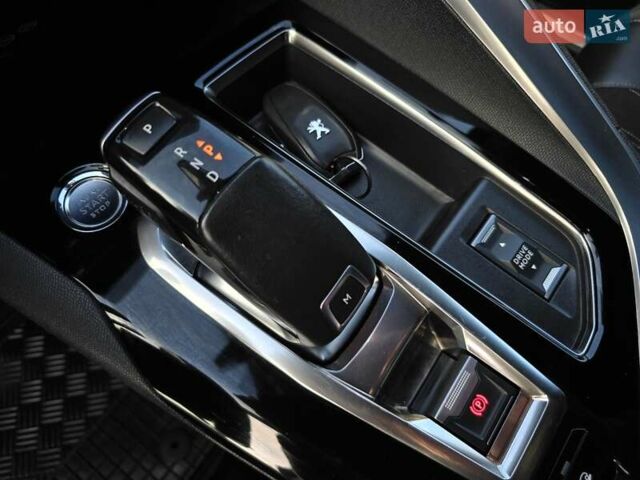 Сірий Пежо 5008, об'ємом двигуна 0 л та пробігом 137 тис. км за 25999 $, фото 47 на Automoto.ua