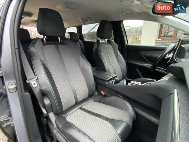 Серый Пежо 5008, объемом двигателя 1.5 л и пробегом 163 тыс. км за 23600 $, фото 11 на Automoto.ua