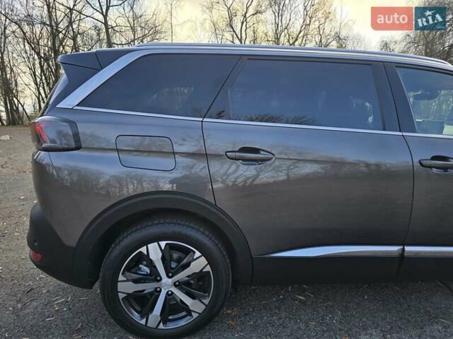 Сірий Пежо 5008, об'ємом двигуна 0 л та пробігом 137 тис. км за 25999 $, фото 21 на Automoto.ua