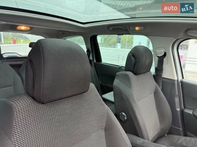 Пежо 5008 2009 в Львове на Automoto.ua Серый Пежо 5008, объемом двигателя 1.6 л и пробегом 267 тыс. км за 6900 $, фото 12 на Automoto.ua