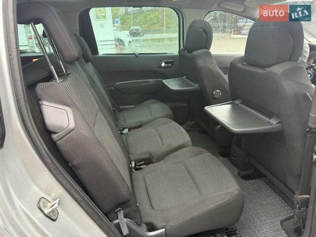 Пежо 5008 2009 в Львове на Automoto.ua Серый Пежо 5008, объемом двигателя 1.6 л и пробегом 267 тыс. км за 6900 $, фото 19 на Automoto.ua