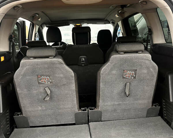 Пежо 5008 2009 в Житомире на Automoto.ua Серый Пежо 5008, объемом двигателя 1.56 л и пробегом 350 тыс. км за 6500 $, фото 11 на Automoto.ua