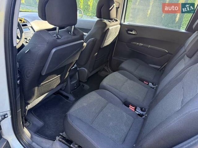 Сірий Пежо 5008, об'ємом двигуна 1.56 л та пробігом 252 тис. км за 7300 $, фото 10 на Automoto.ua