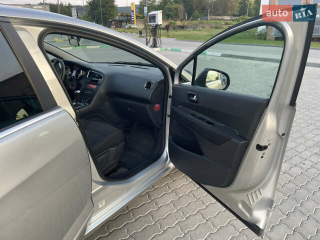 Сірий Пежо 5008, об'ємом двигуна 2 л та пробігом 337 тис. км за 9000 $, фото 15 на Automoto.ua