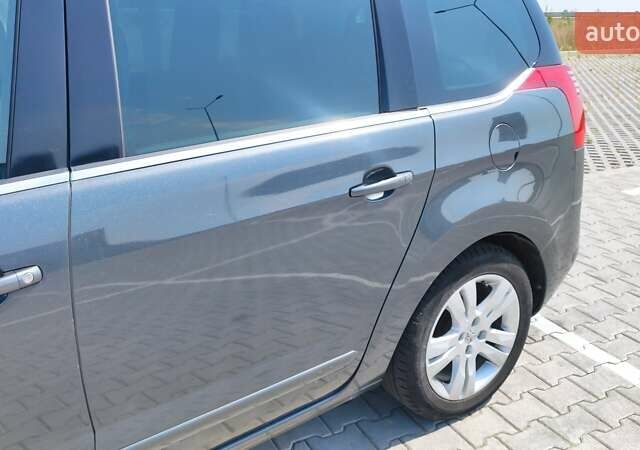 Серый Пежо 5008, объемом двигателя 1.56 л и пробегом 292 тыс. км за 7800 $, фото 18 на Automoto.ua