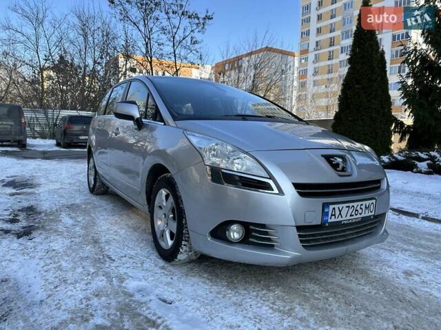 Серый Пежо 5008, объемом двигателя 1.56 л и пробегом 251 тыс. км за 7900 $, фото 2 на Automoto.ua