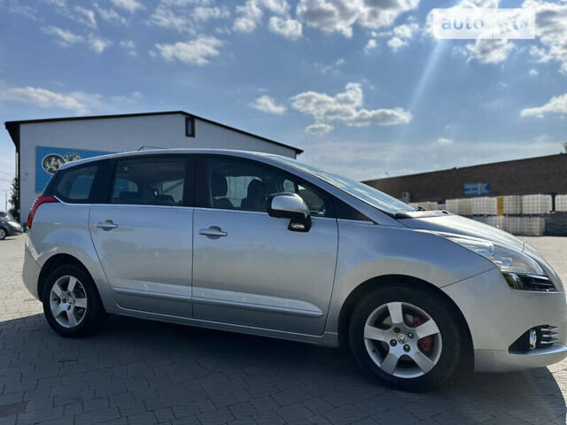 Серый Пежо 5008, объемом двигателя 1.56 л и пробегом 271 тыс. км за 6850 $, фото 14 на Automoto.ua