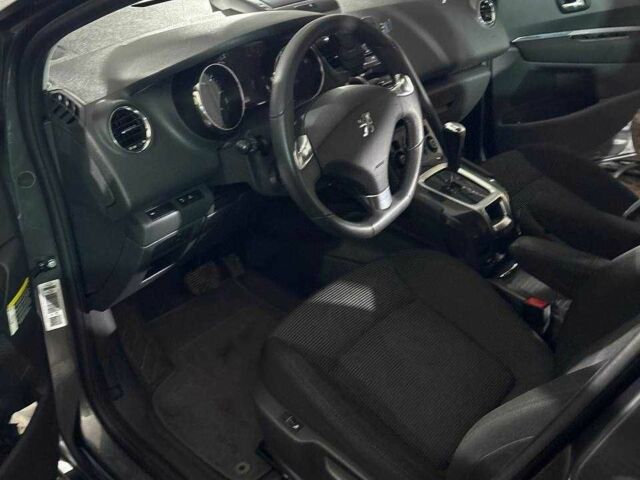 Сірий Пежо 5008, об'ємом двигуна 1.6 л та пробігом 179 тис. км за 6500 $, фото 15 на Automoto.ua