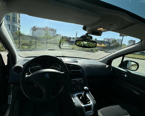 Серый Пежо 5008, объемом двигателя 1.6 л и пробегом 298 тыс. км за 7500 $, фото 17 на Automoto.ua