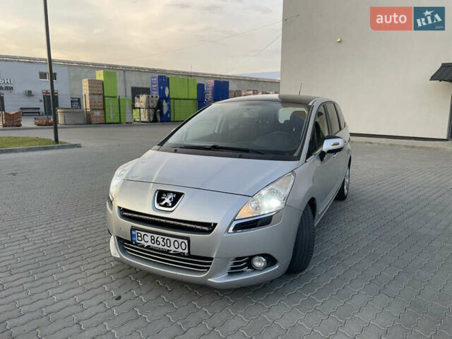 Сірий Пежо 5008, об'ємом двигуна 2 л та пробігом 337 тис. км за 9000 $, фото 5 на Automoto.ua
