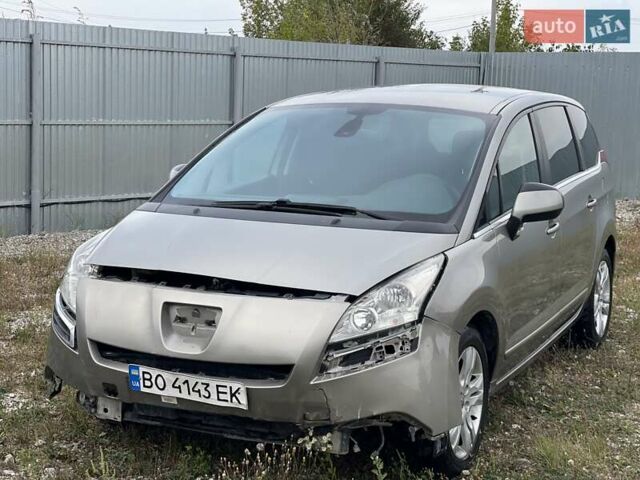 Серый Пежо 5008, объемом двигателя 1.56 л и пробегом 445 тыс. км за 4800 $, фото 8 на Automoto.ua