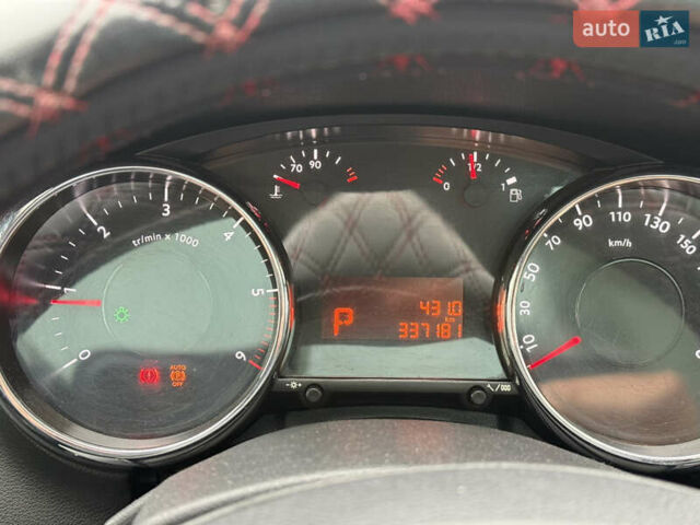Сірий Пежо 5008, об'ємом двигуна 2 л та пробігом 337 тис. км за 9000 $, фото 42 на Automoto.ua