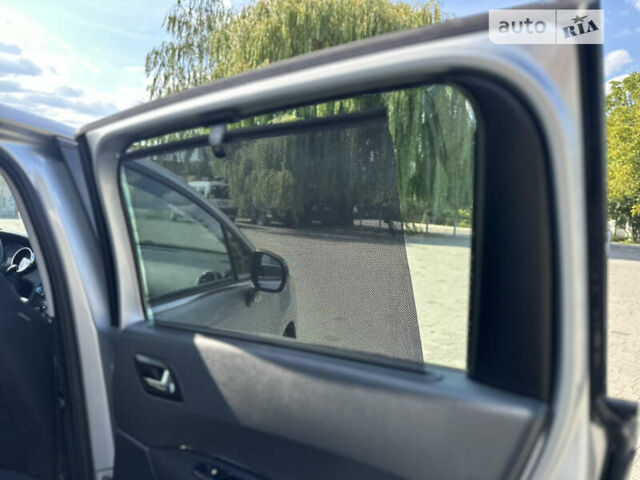 Серый Пежо 5008, объемом двигателя 1.56 л и пробегом 271 тыс. км за 6850 $, фото 32 на Automoto.ua