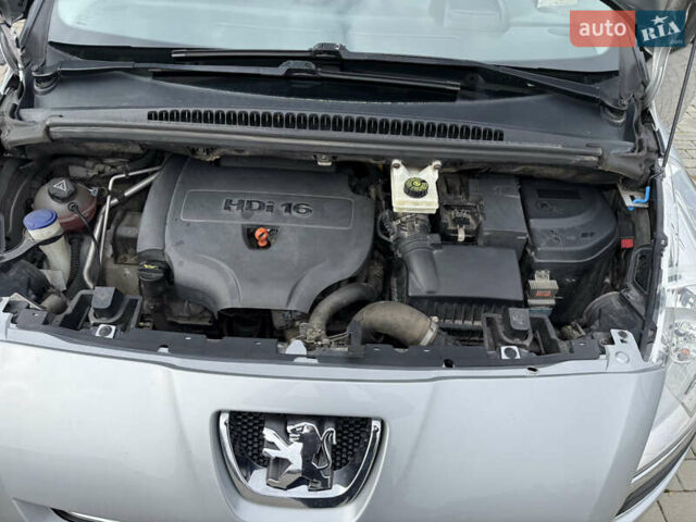 Серый Пежо 5008, объемом двигателя 2 л и пробегом 306 тыс. км за 8800 $, фото 19 на Automoto.ua