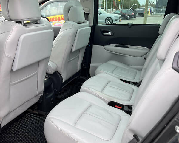 Серый Пежо 5008, объемом двигателя 1.6 л и пробегом 168 тыс. км за 6381 $, фото 12 на Automoto.ua