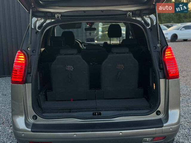 Серый Пежо 5008, объемом двигателя 1.56 л и пробегом 268 тыс. км за 7290 $, фото 16 на Automoto.ua