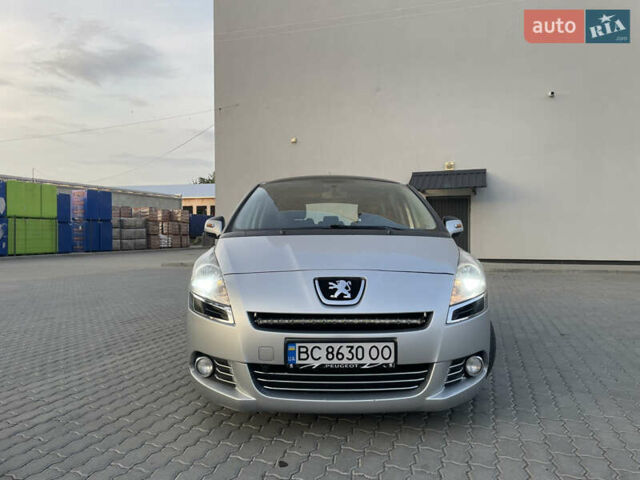 Сірий Пежо 5008, об'ємом двигуна 2 л та пробігом 337 тис. км за 9000 $, фото 6 на Automoto.ua