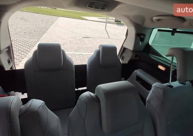 Серый Пежо 5008, объемом двигателя 1.56 л и пробегом 292 тыс. км за 7800 $, фото 38 на Automoto.ua