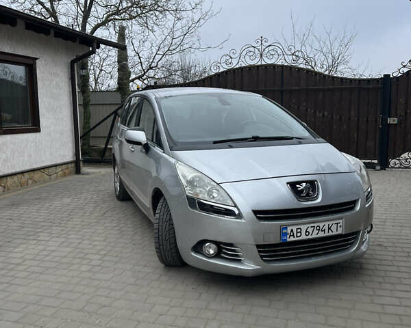Сірий Пежо 5008, об'ємом двигуна 1.6 л та пробігом 273 тис. км за 8500 $, фото 51 на Automoto.ua