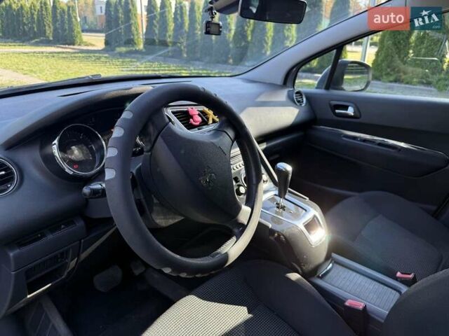 Сірий Пежо 5008, об'ємом двигуна 1.56 л та пробігом 252 тис. км за 7300 $, фото 9 на Automoto.ua