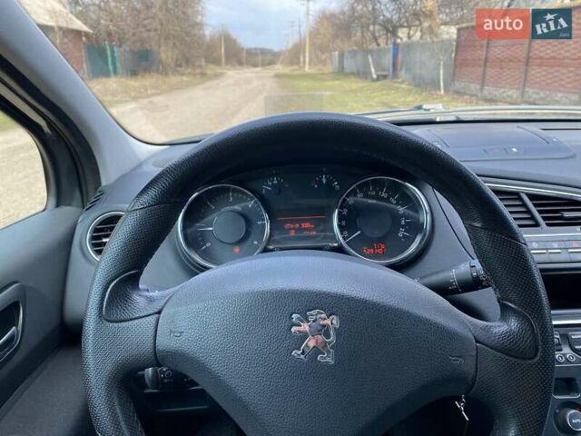 Серый Пежо 5008, объемом двигателя 1.6 л и пробегом 294 тыс. км за 7600 $, фото 8 на Automoto.ua