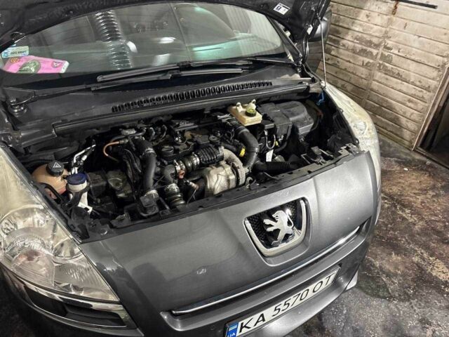 Сірий Пежо 5008, об'ємом двигуна 1.6 л та пробігом 179 тис. км за 6500 $, фото 11 на Automoto.ua